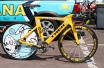 Trek's Livestrong TT Bike The graphics for Lance Armstrong's Trek Livestrong TT bike were created by Japanese artist Nara.