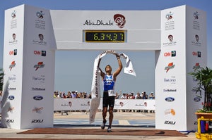 2010 Abu Dhabi International Triathlon Men’s winner Eneko Llanos. Photo: Nils Nilsen