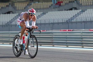 Julie on the F1 On a day where very little was predictable, Dibens replicated her 2010 performance and dominated the women's race. Photo: Paul Phillips