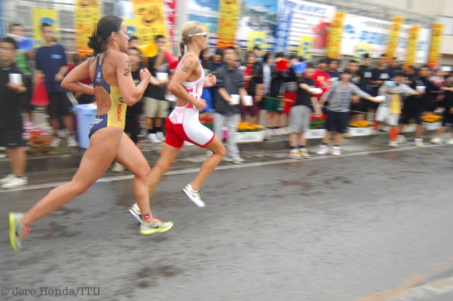 2011IshigakiWomen_low21