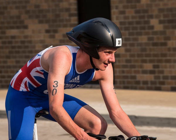 Brownlee struggled at the 2012 5150 Hy-Vee U.S. Championship, just a couple of weeks after winning gold. Photo: Paul Phillips/Competitive Image