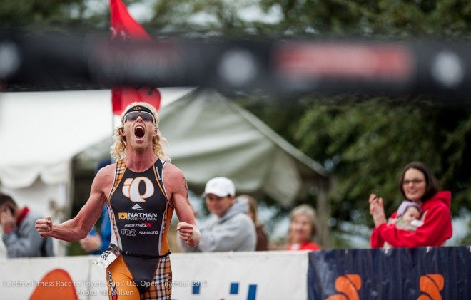 Americans Cameron Dye and Sarah Haskins won the 2012 series. Photo: Nils Nilsen/Life Time Fitness Triathlon Series
