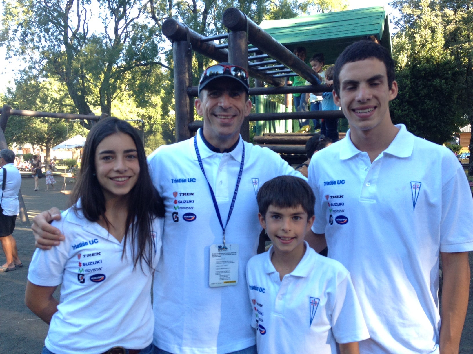 Race Director Cristian Ulloa and his children Ignacia, Benjamin and Martin.