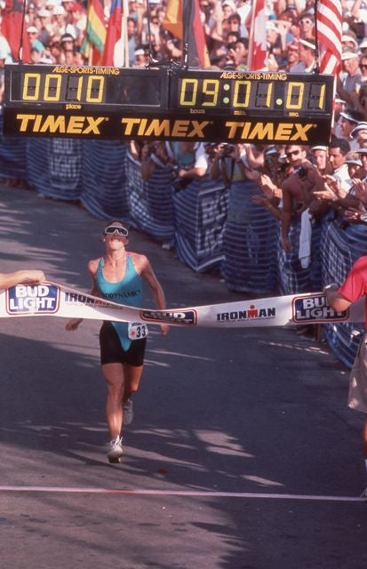 Paula Newby-Fraser's 1988 Kona win ranks #4 on the list of the best women's Ironman World Championship performances.
