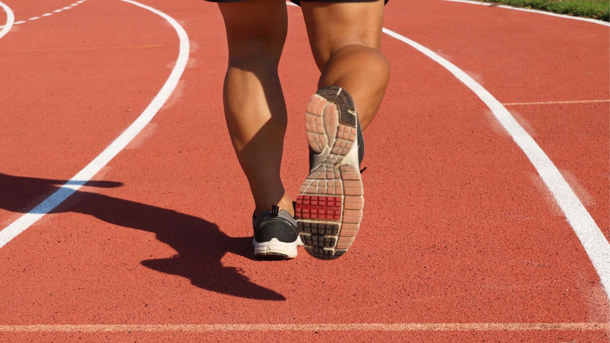 One-Hour Workout: 4x1000 Track Session