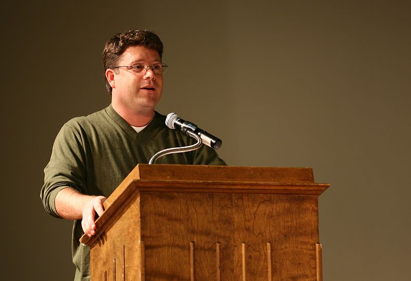 Sean Astin giving a talk at the University of Illinois at Urbana-Champaign. Photo: Daniel Schwen