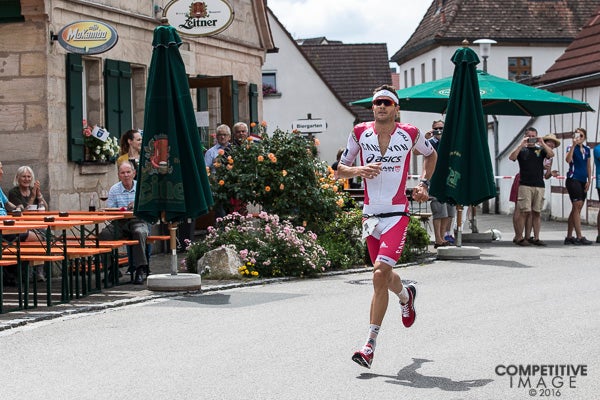 The 2016 Challenge Roth had representation from 72 countries including 3,300 individual athletes and 650 relay teams, as well as both returning 2015 race Champions, but beginning to end, the focus was on Jan Frodeno and his World Record attempt Andreas Reeler's 2011 time of 7:41:33.
Jan's relaxed nature showed how well he had prepared. From gun, Jan took control of the race, never looking back and leaving the others to race for a podium position.