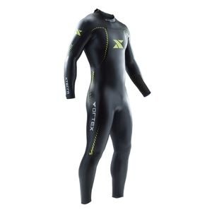 Une combinaison Xterra Vortex est une bonne alternative au port d'une combinaison de surf en triathlon.