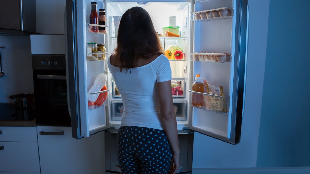 7 Reasons Why You're Always Hungry Before Bedtime