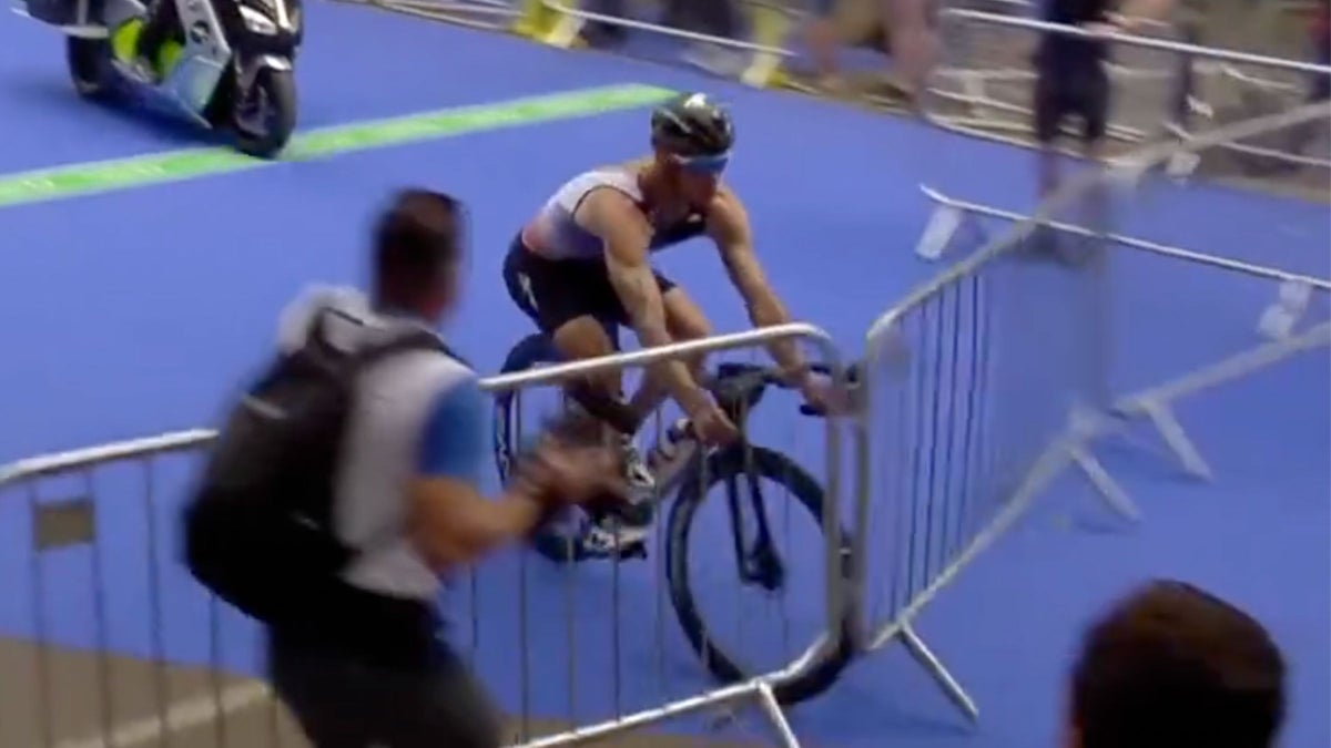 Even The Pros Miscount Laps Sometimes