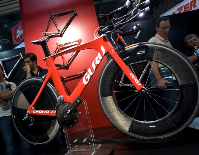 guru triathlon bike