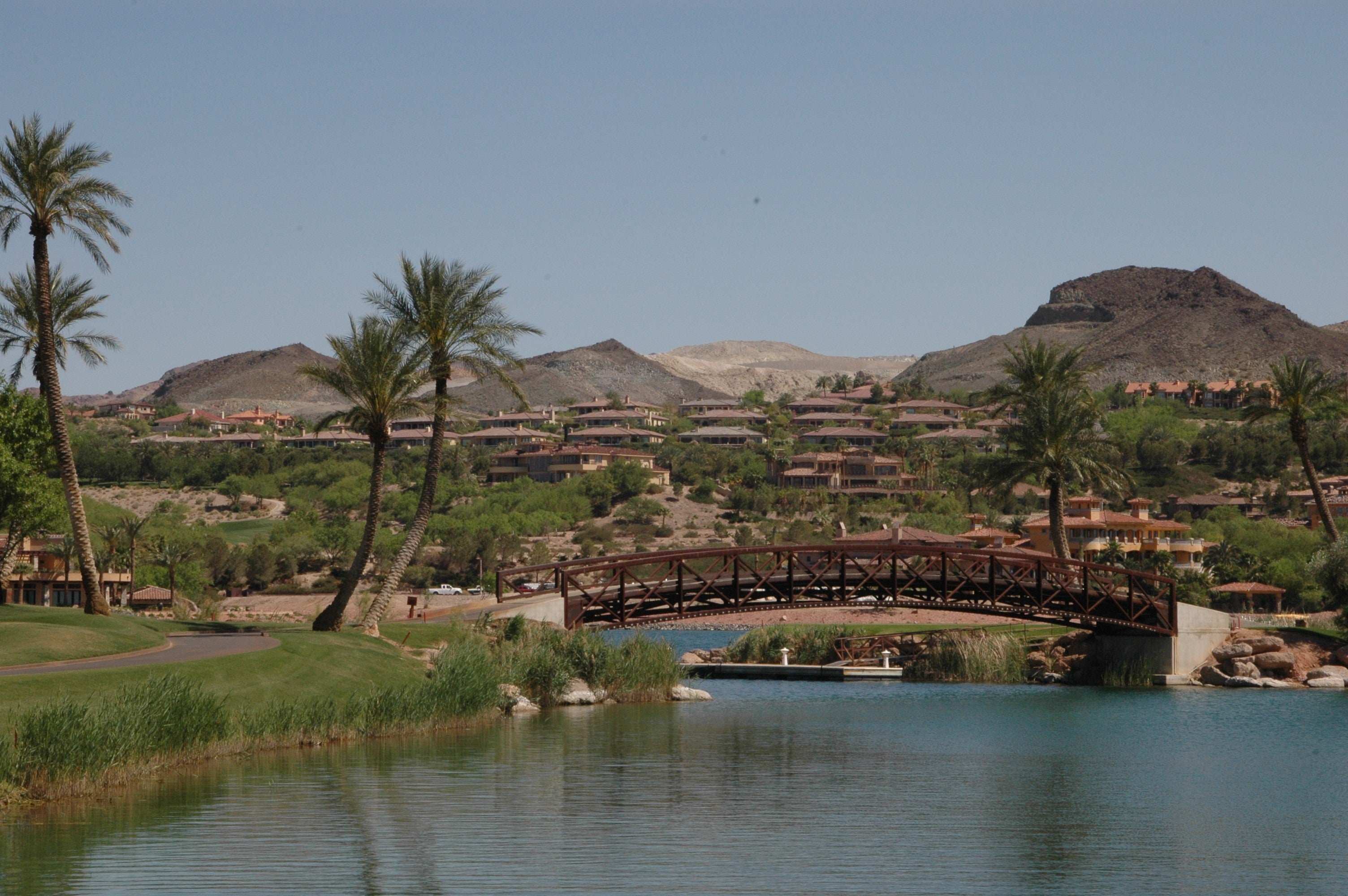 lakelasvegas Lake Las Vegas already plays host to several triathlons.
