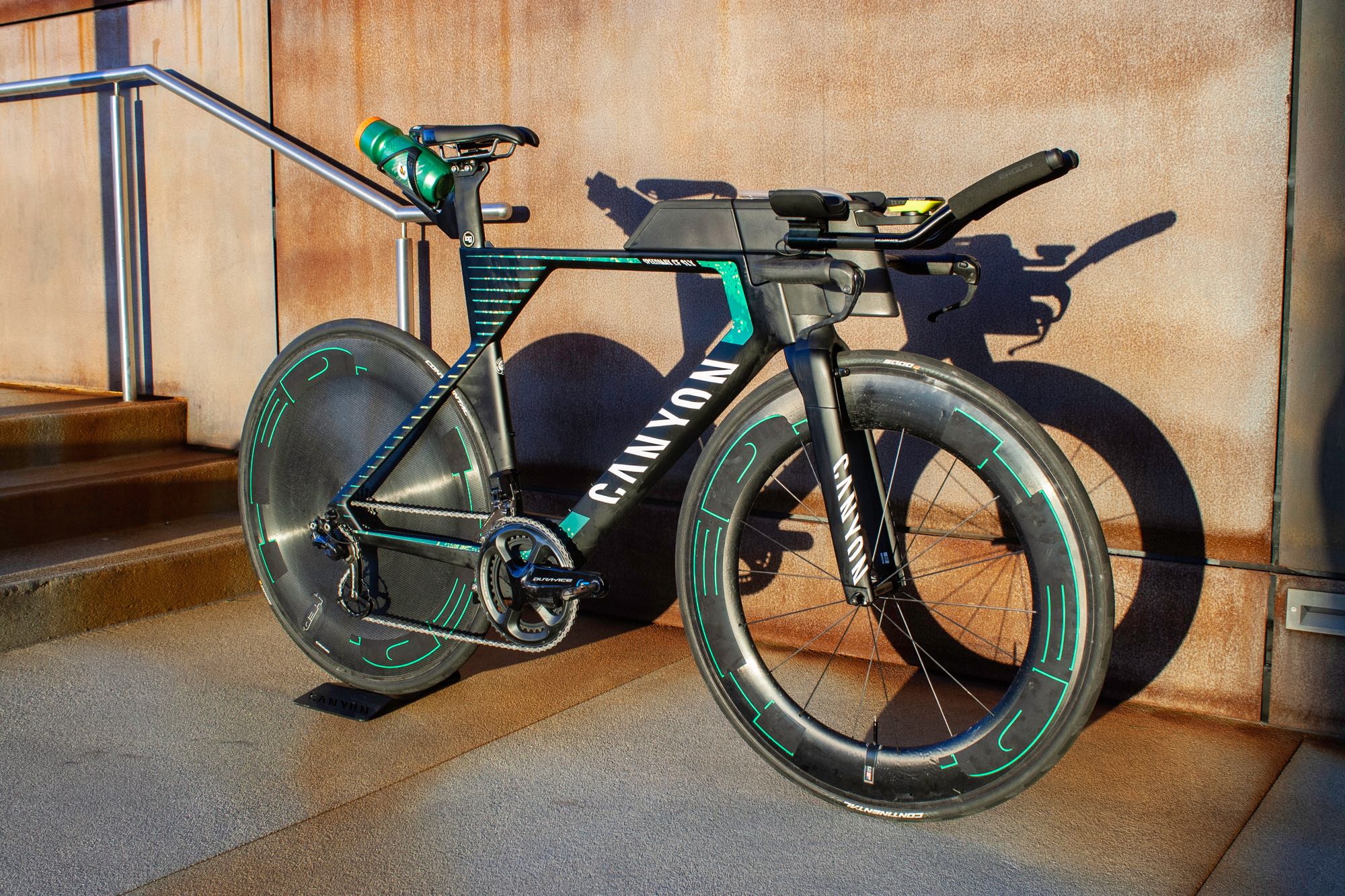 Pro Bike Lionel Sanders' New Canyon CF SLX Triathlete