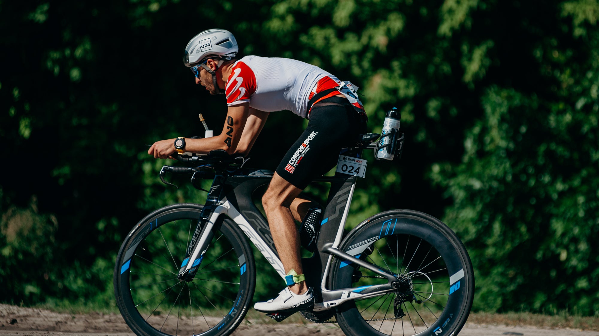 3 Ways To Practice BikeHandling Skills Triathlete Triathlete
